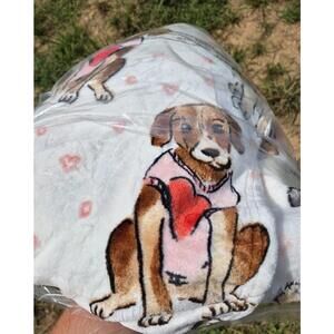 Cynthia Rowley “All Over Dogs” Valentine’s Day Plush Pink Throw 70” X 60” NWT